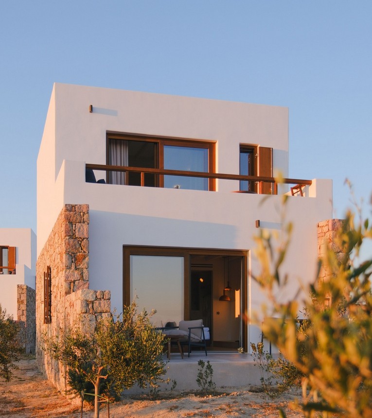 ROOTS Nature Living Milos